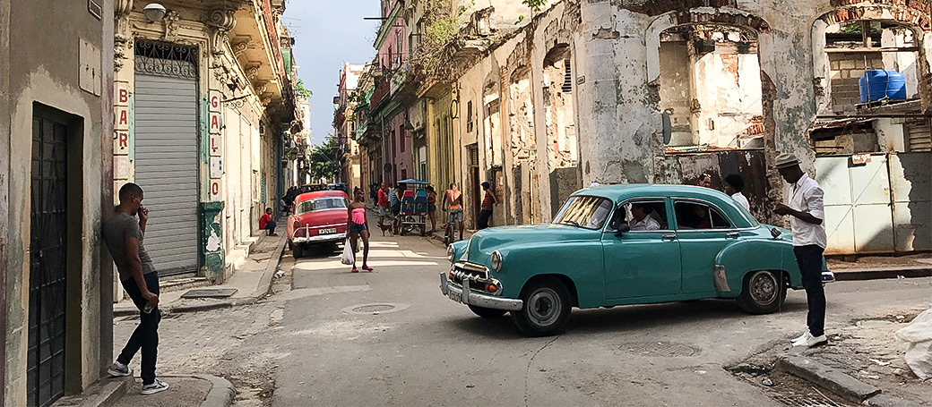 Roaming in Cuba