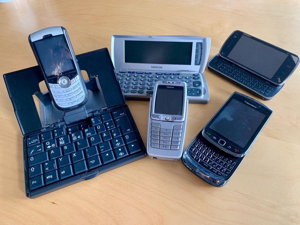 old mobile phones that fold, slide, flip